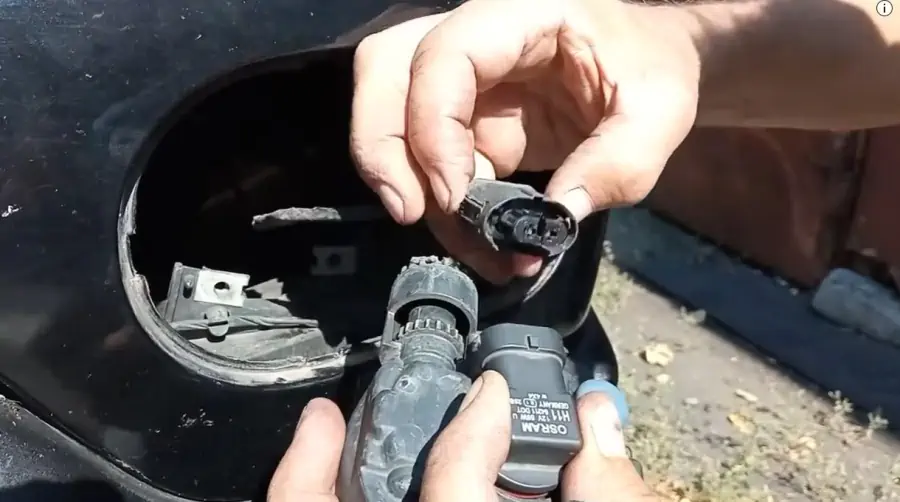 bmw x5 разъём противотуманной фары